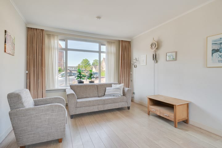 Photo 2 of Poststraat 13