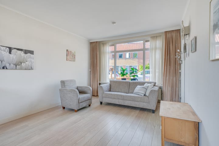 Photo 5 of Poststraat 13