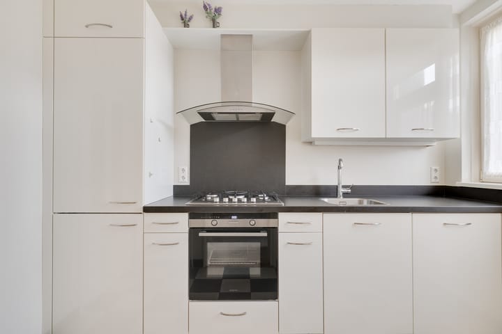 Foto 8 van Poststraat 13