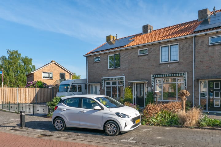 Foto 40 van Poststraat 13