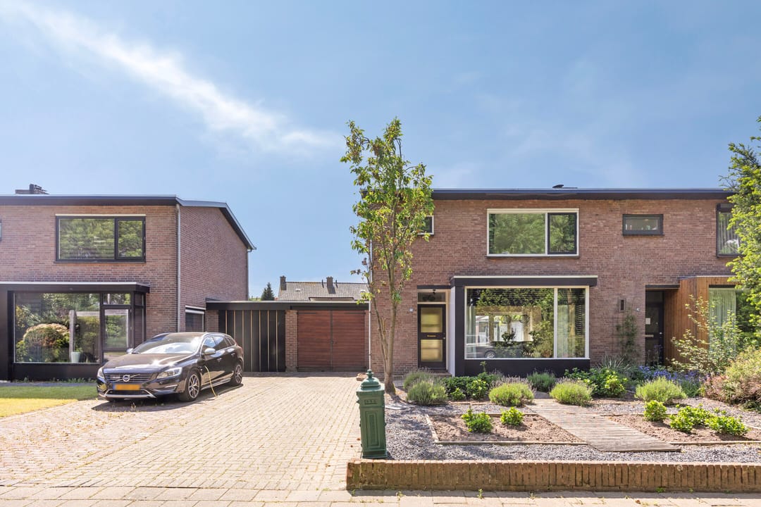 Foto 1 van Oosteinde 44