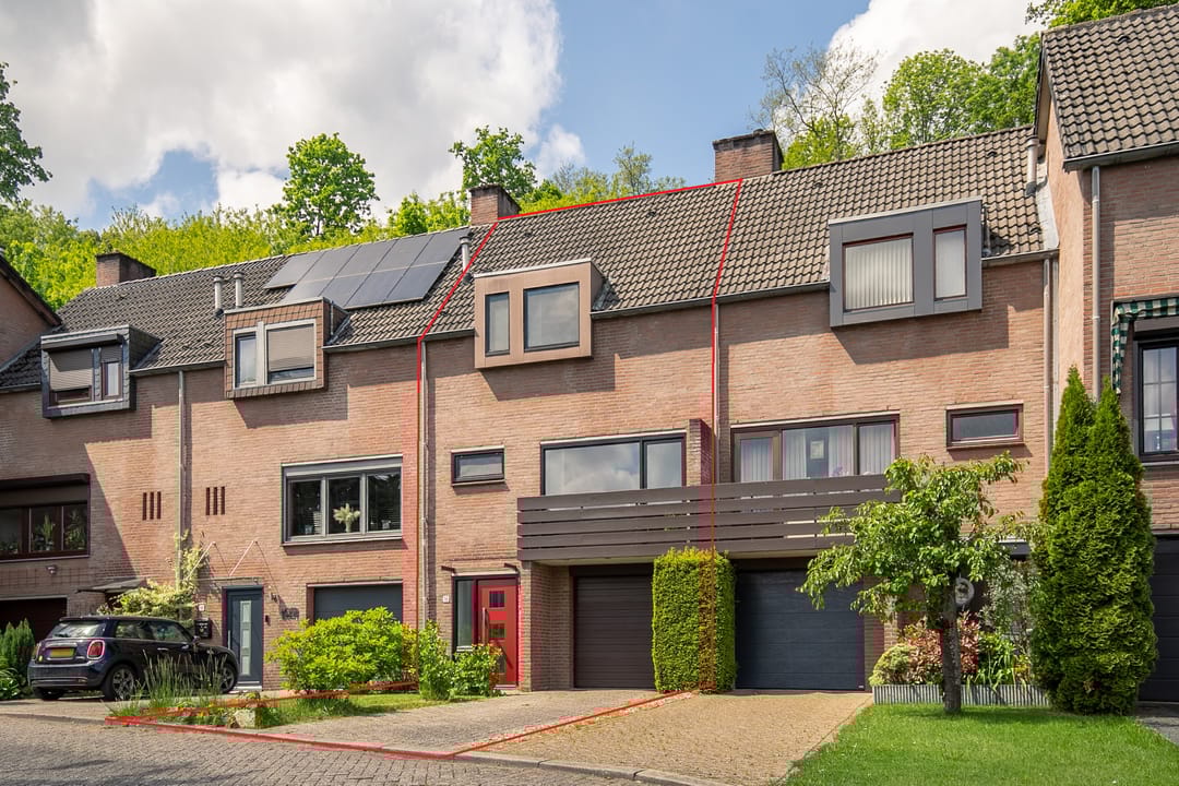 Foto 1 van Hagenroderstraat 16