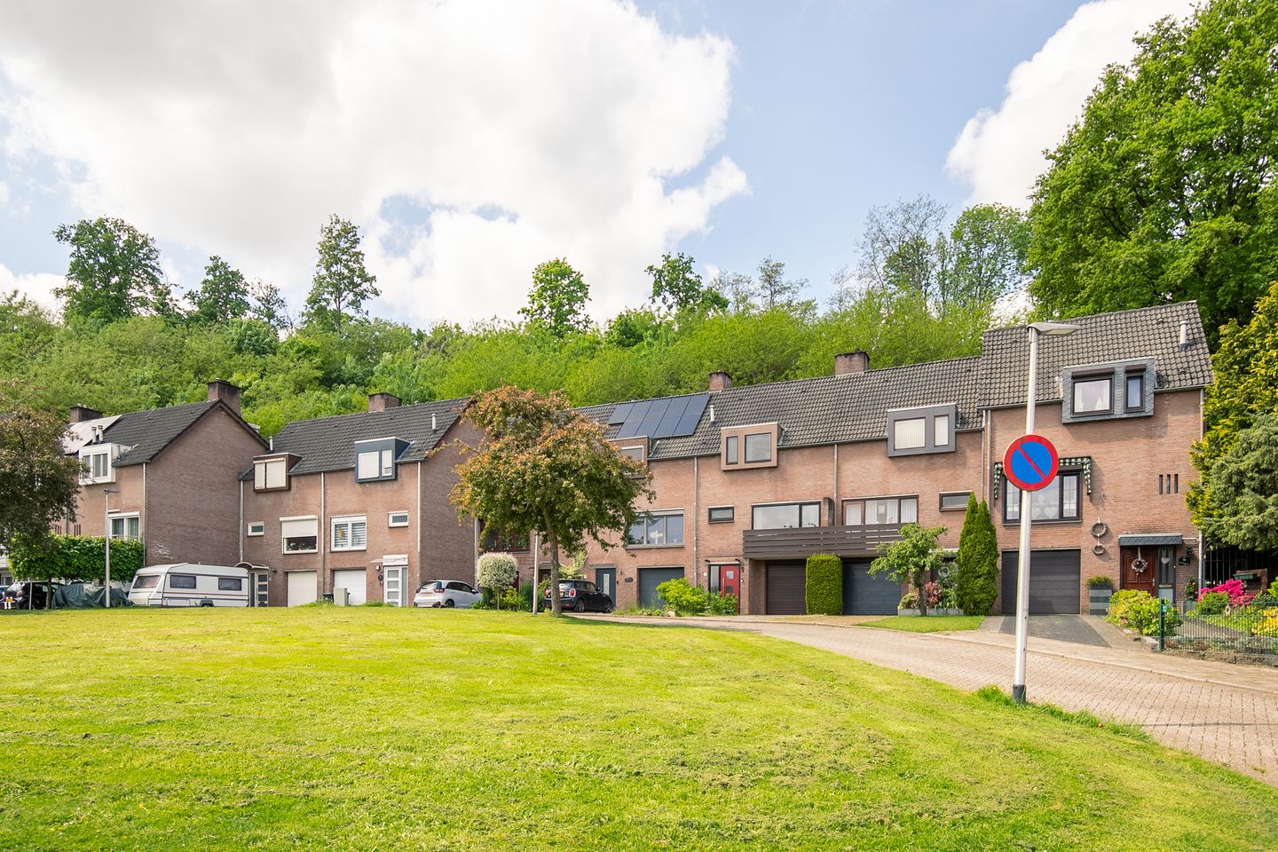 Foto 20 van Hagenroderstraat 16