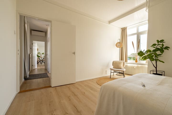 Foto 12 van Julianaplein 72