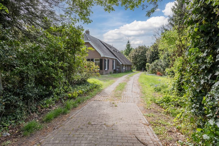 Foto 2 van Oosteinde 10