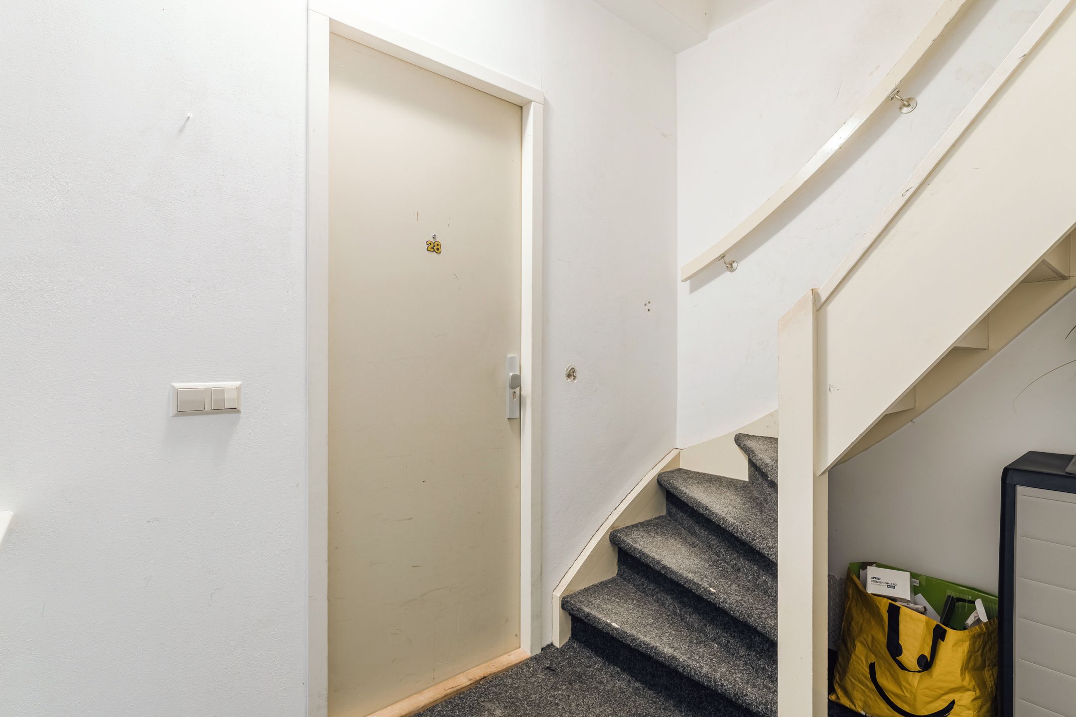 Photo 6 of Almarestraat 28