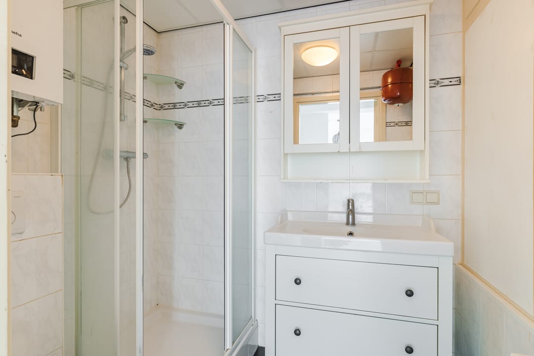 Photo 17 of Almarestraat 28