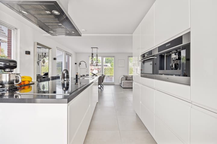 Foto 16 van Baroniestraat 32