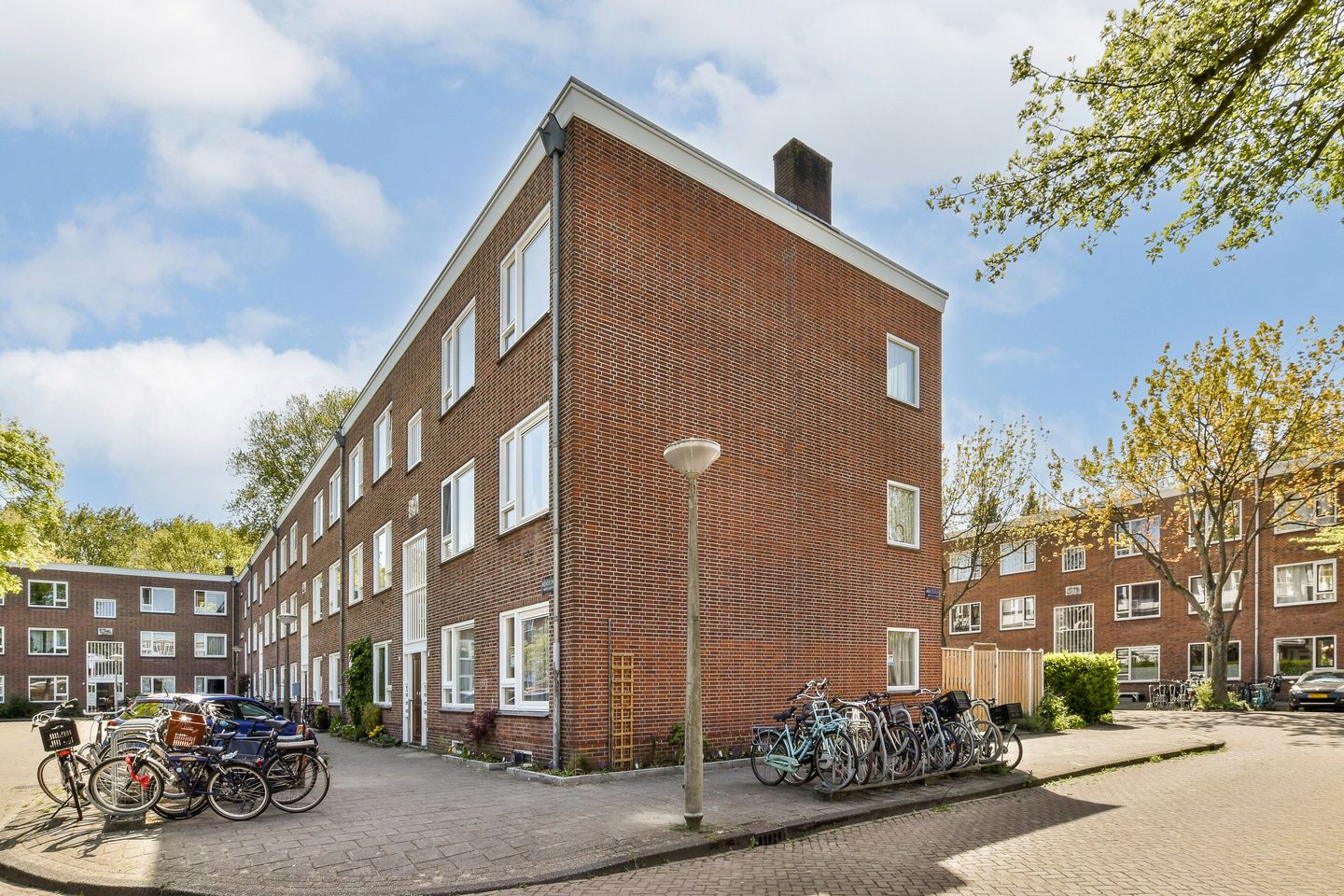 Foto 1 van Mendelhof 1-2