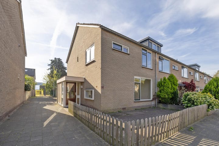 Foto 3 van Calvijnhof 26