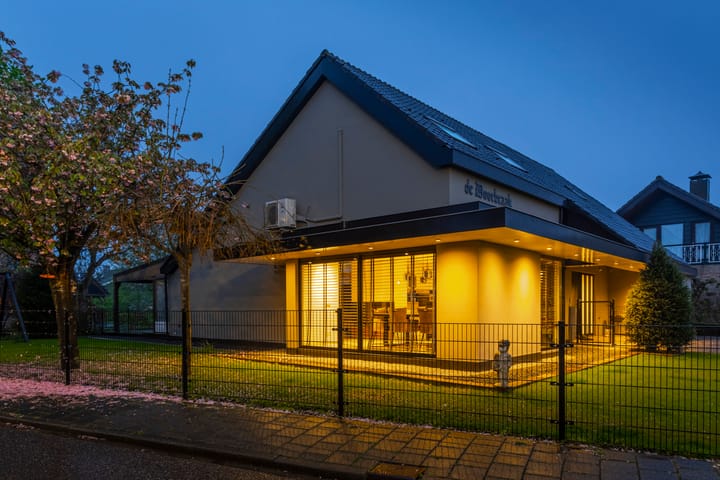 Photo 57 of Irenestraat 156