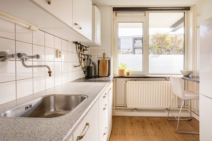 Photo 8 of Jan Th. Tooroplaan 42