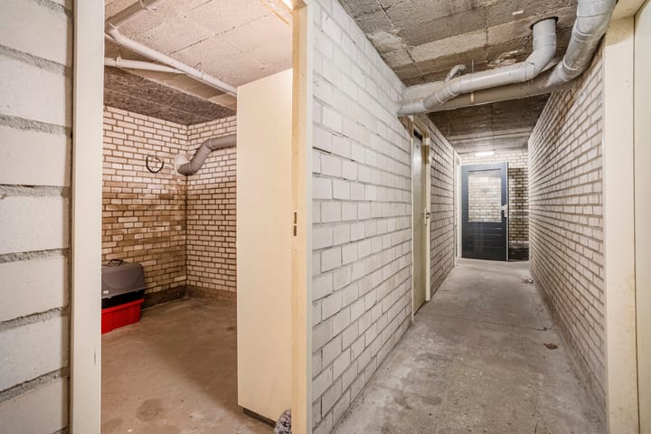 Photo 18 of Jan Th. Tooroplaan 42