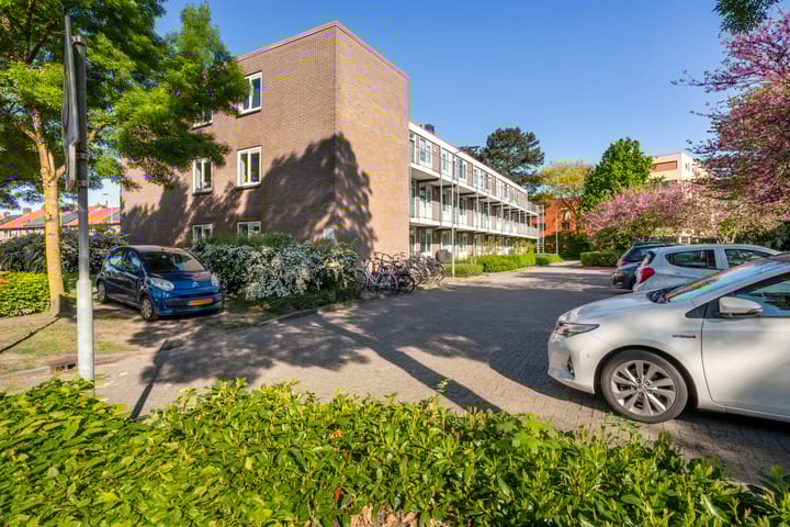 Photo 21 of Jan Th. Tooroplaan 42