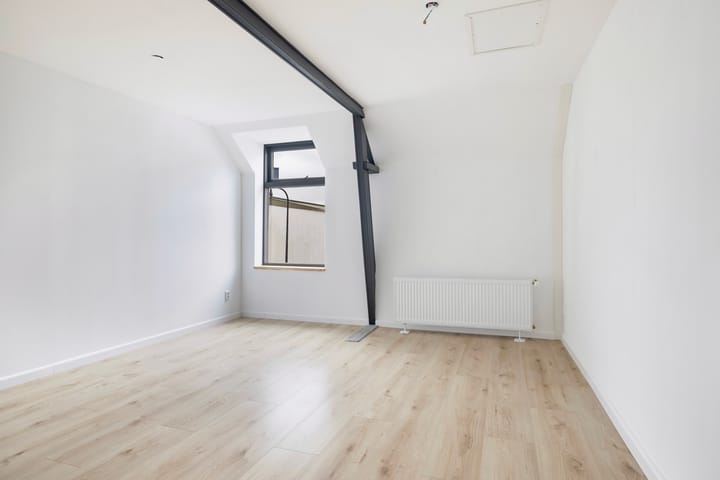 Foto 16 van Nicolaasdwarsstraat 28