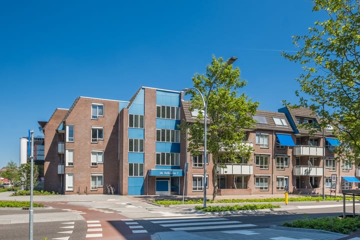 Foto 1 van Valkenierstraat 19