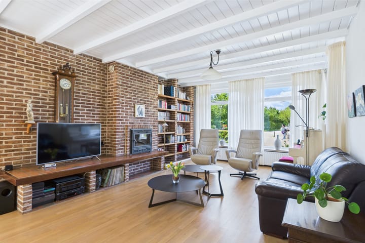 Photo 12 of Elzenstraat 30