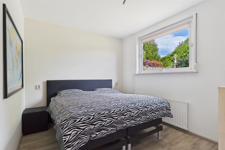 Photo 20 of Elzenstraat 30