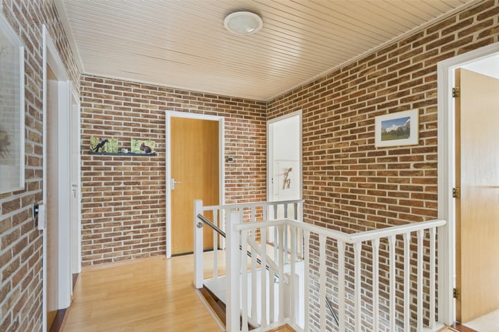 Photo 23 of Elzenstraat 30