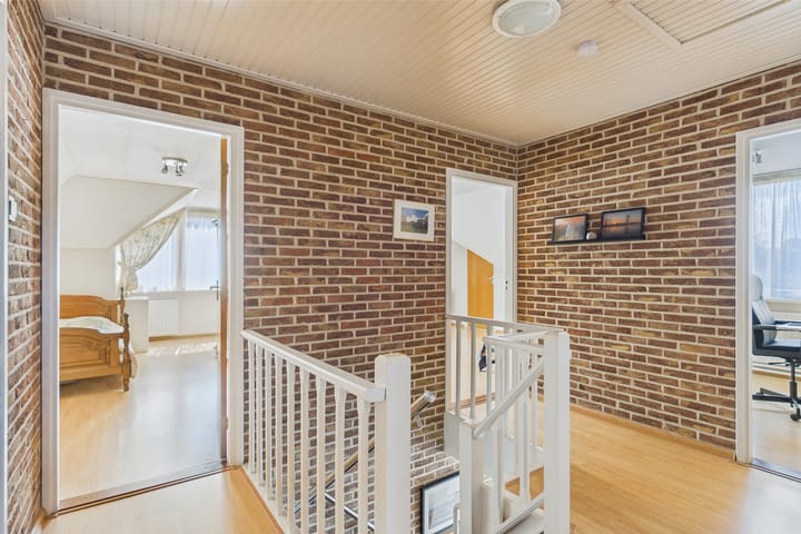 Photo 24 of Elzenstraat 30