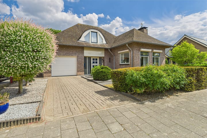 Photo 45 of Elzenstraat 30