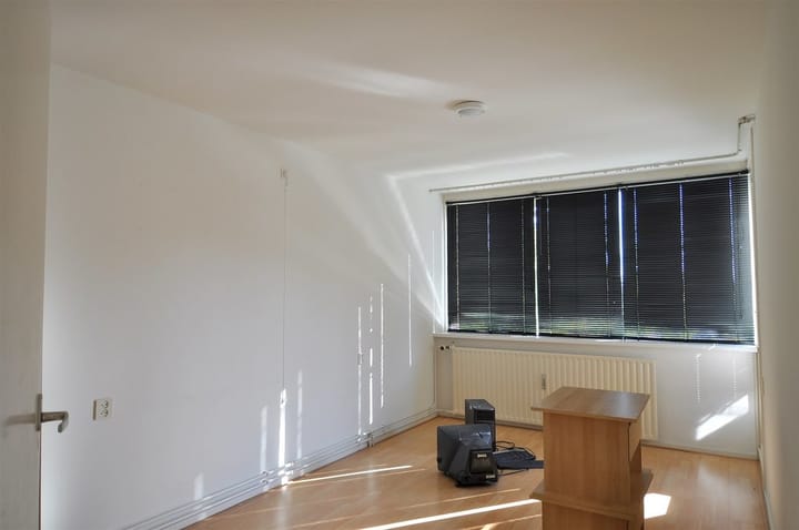 Photo 10 of President Kennedystraat 27