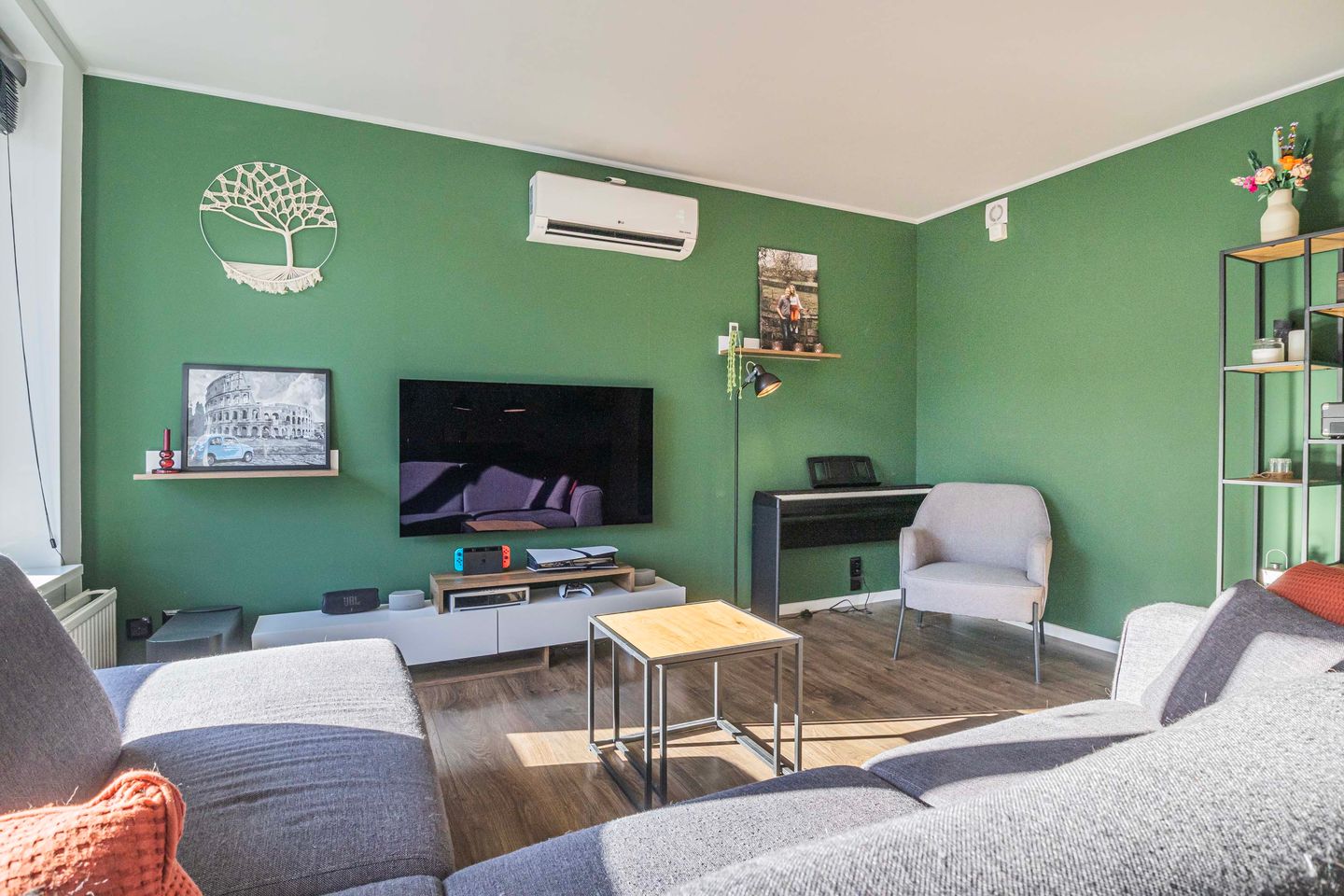 Foto 5 van Woudrichemstraat 46