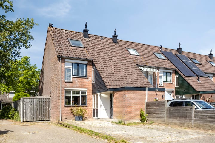 Foto 2 van Ouderhoek 82