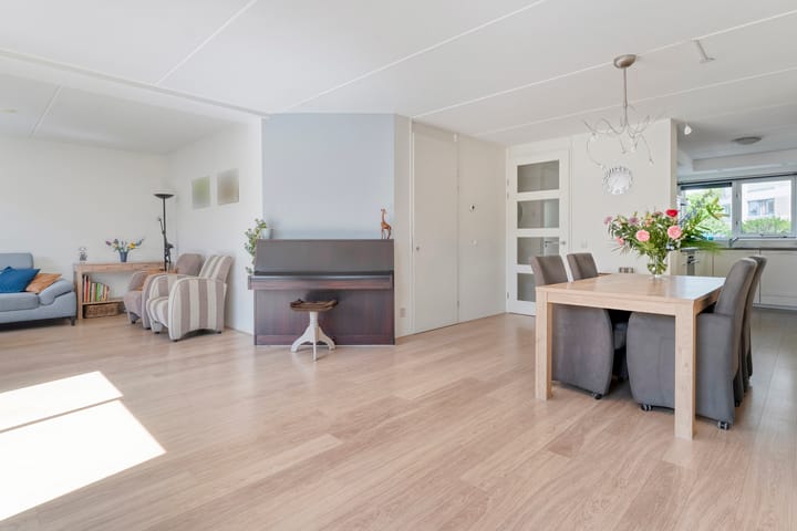 Foto 7 van Van Rielstraat 4