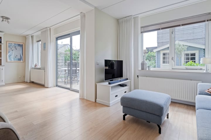 Foto 11 van Van Rielstraat 4