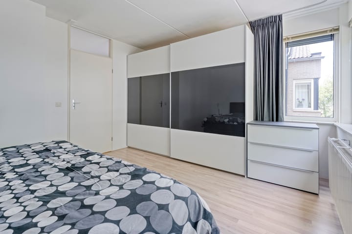 Foto 20 van Van Rielstraat 4