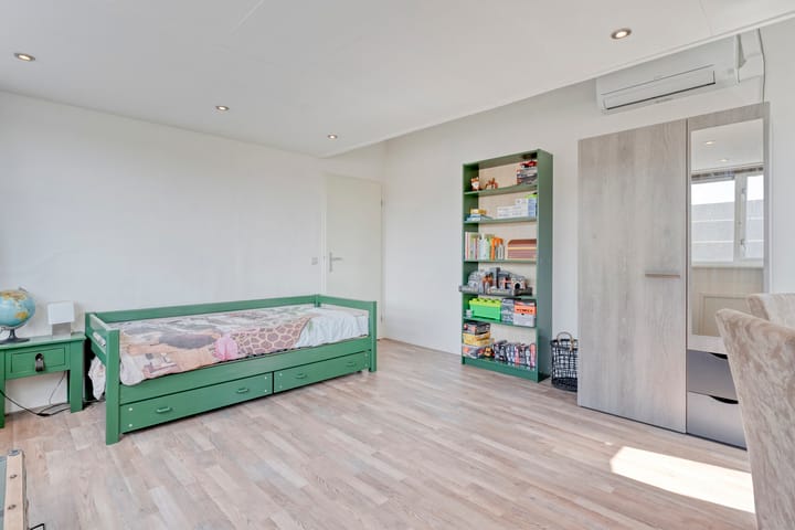 Foto 30 van Van Rielstraat 4