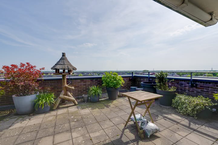 Photo 36 of Darwinstraat 35