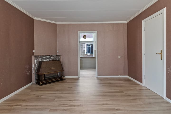 Foto 3 van W J Tuijnstraat 1