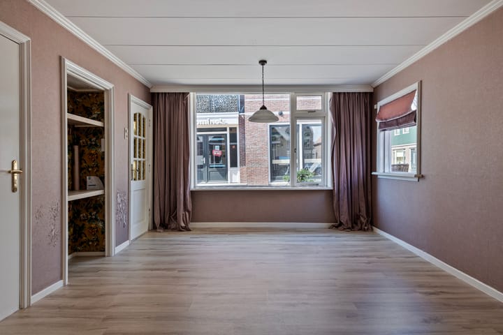 Foto 4 van W J Tuijnstraat 1