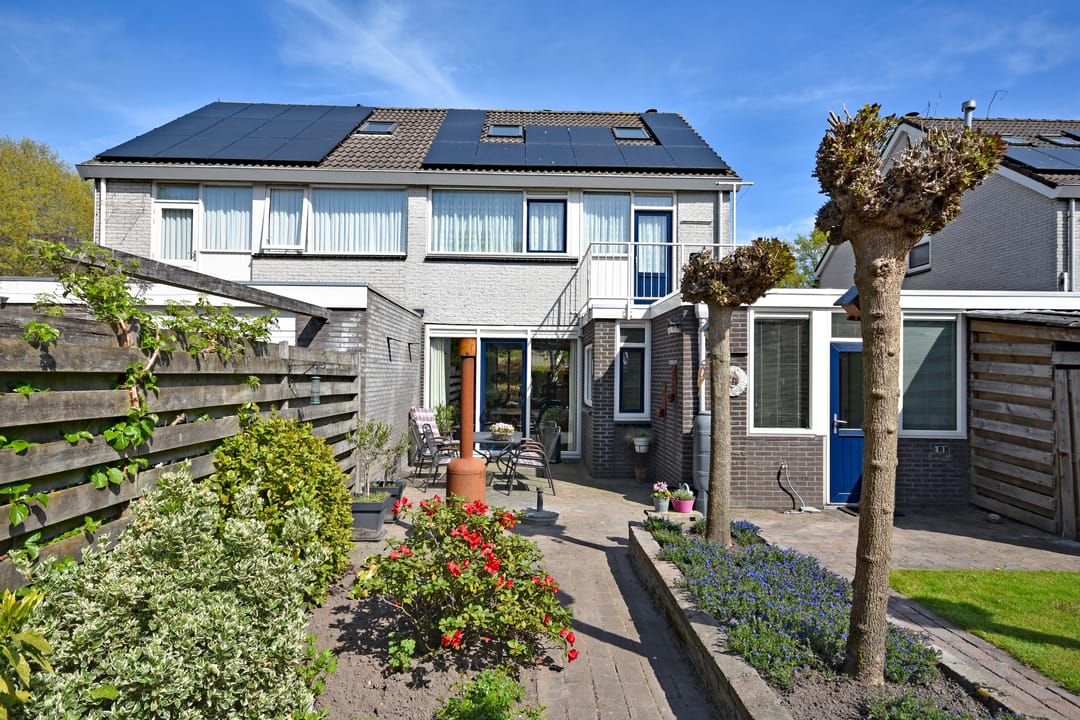 Foto 13 van Renbaan 9