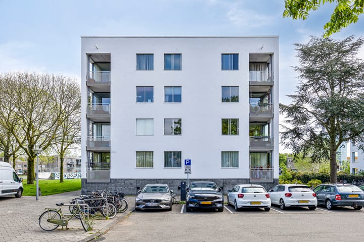 Foto 36 van IJplein 133