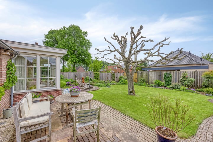 Foto 3 van De Cuyperstraat 1