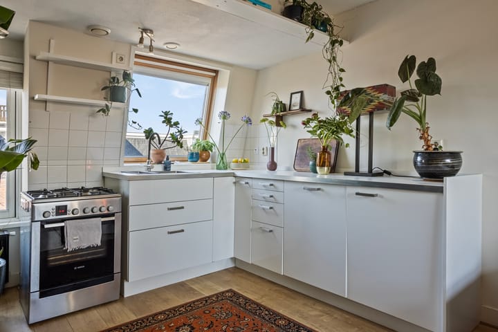 Foto 13 van Van Hogendorpstraat 193-4