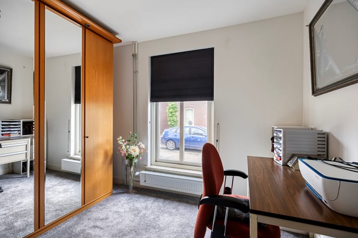 Foto 28 van De Cuyperstraat 1