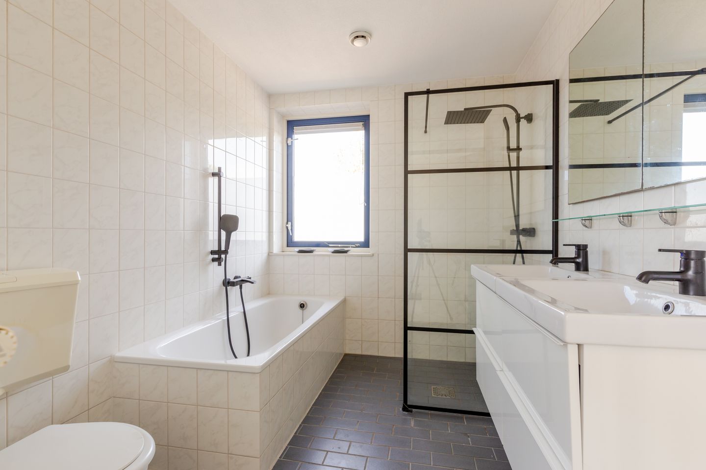 Foto 19 van Thérèse Schwartzestraat 98