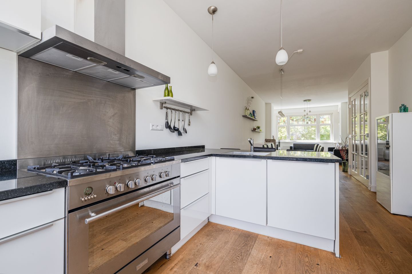 Foto 10 van Abrikozenstraat 33