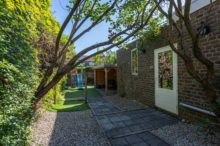 Foto 23 van Emmastraat 91