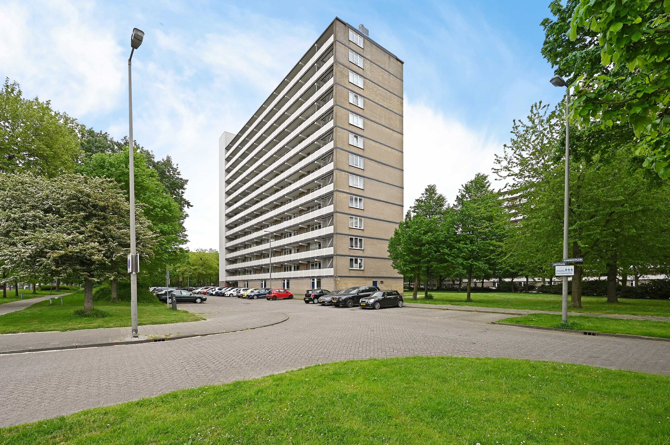 Photo 36 of Lisztplein 57