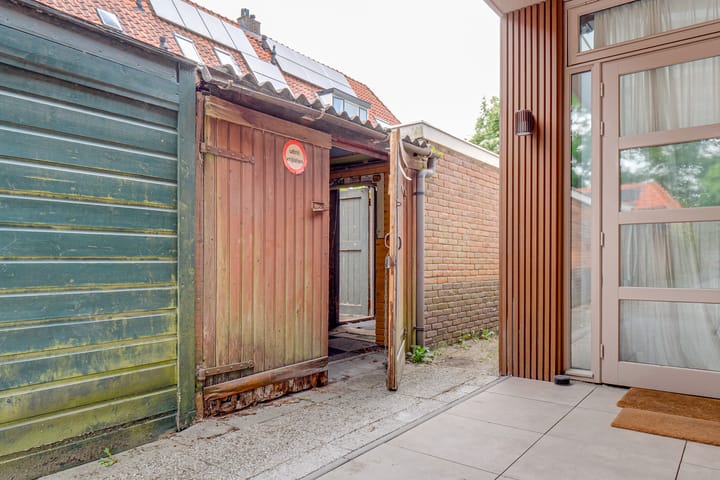 Foto 36 van Van de Sande Bakhuyzenstraat 107