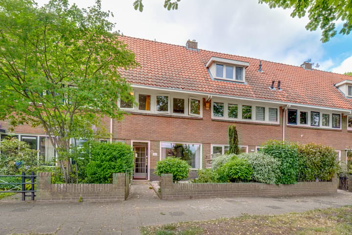 Foto 41 van Van de Sande Bakhuyzenstraat 107