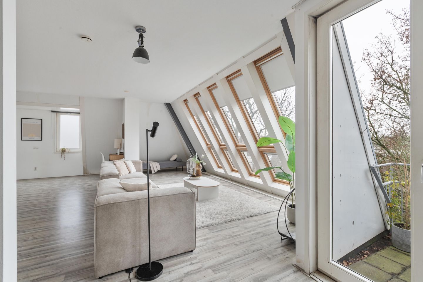 Foto 14 van Essenstraat 9-F