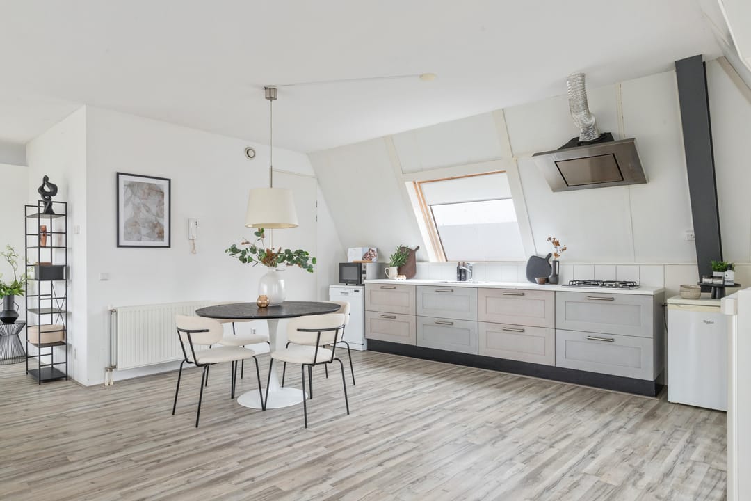 Foto 16 van Essenstraat 9-F