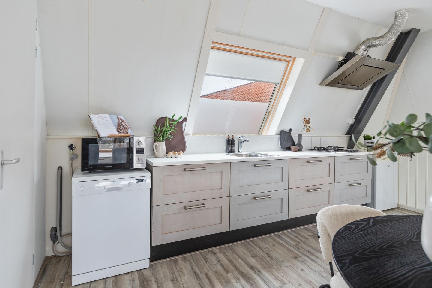 Foto 19 van Essenstraat 9-F