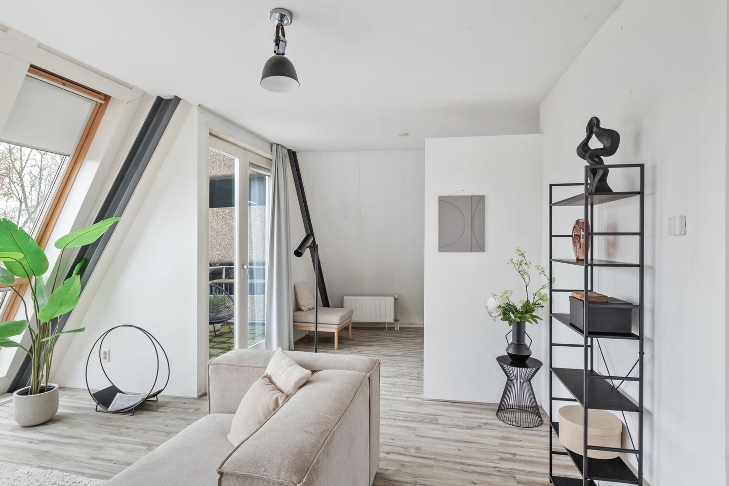 Foto 25 van Essenstraat 9-F